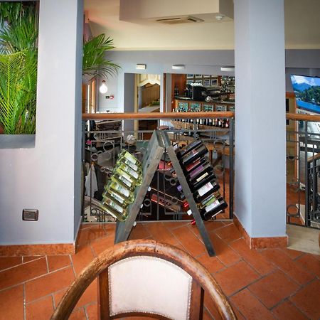 Hotel Vista Lago Brunate Ngoại thất bức ảnh